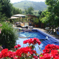 Holiday Vendégház és Szabadidőkert
