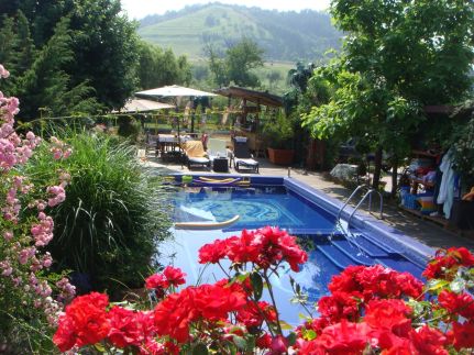 Holiday Vendégház és Szabadidőkert