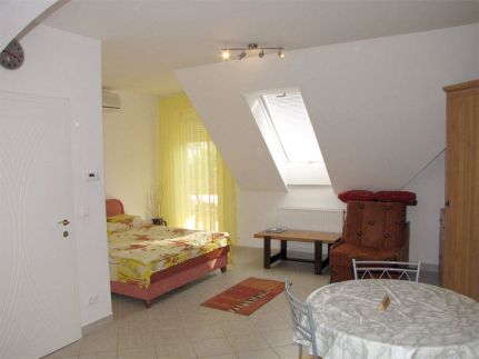 Rita Apartman2