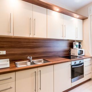 Leander Apartman14