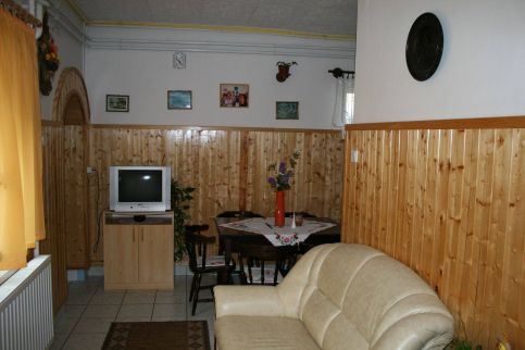 Férhezli Apartman8