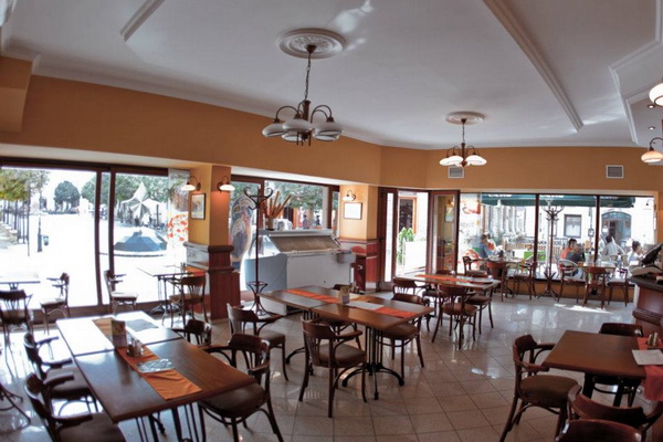 Caffé Perté Kávézó és Étterem – Székesfehérvár fotó 16