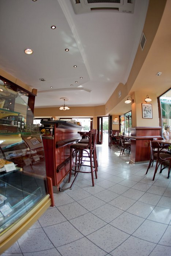 Caffé Perté Kávézó és Étterem – Székesfehérvár fotó 5