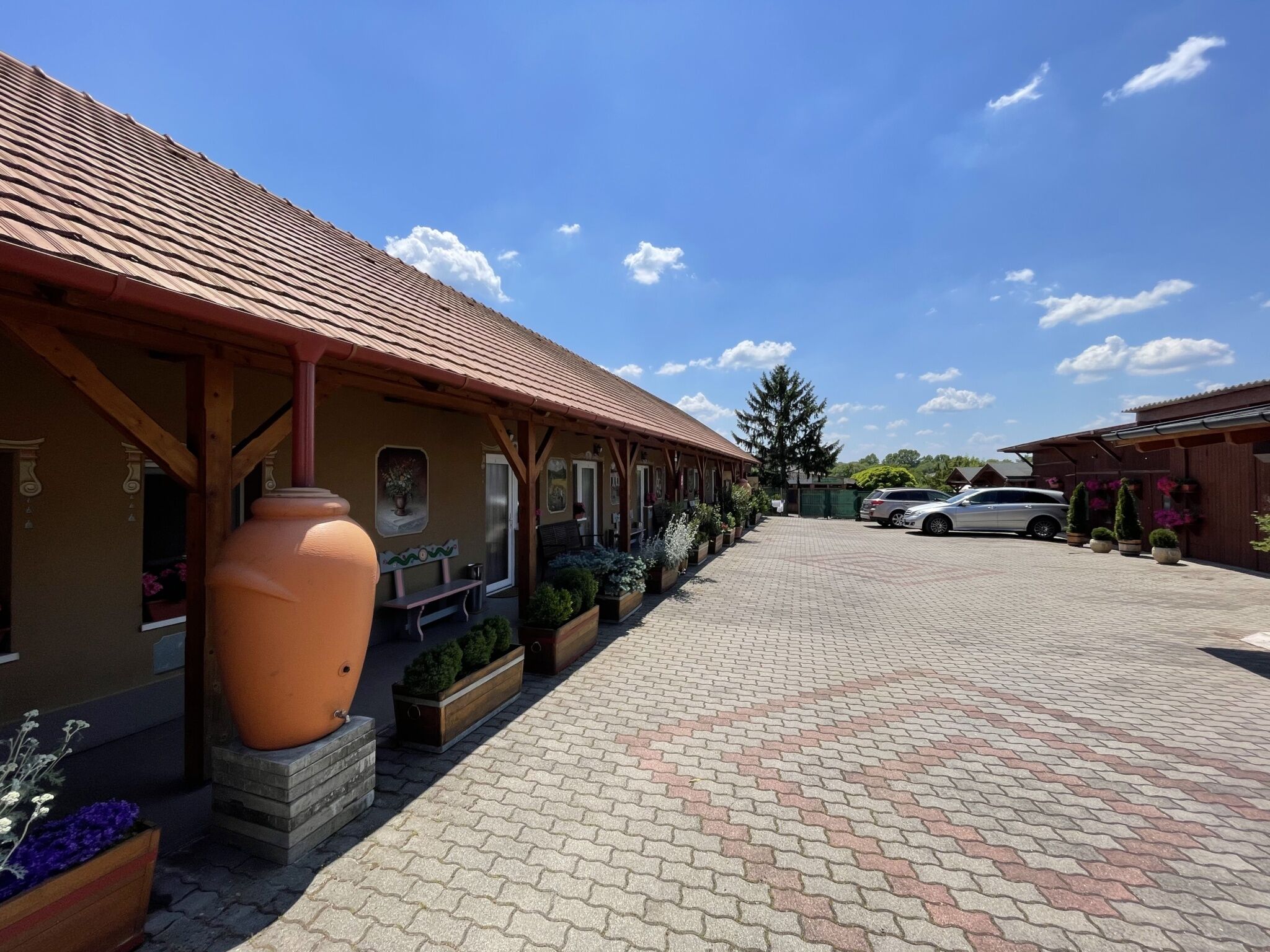 Vadvirág Panzió – Tatabánya fotó 3