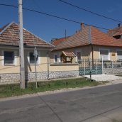 Cserépdarabok Üdülőház