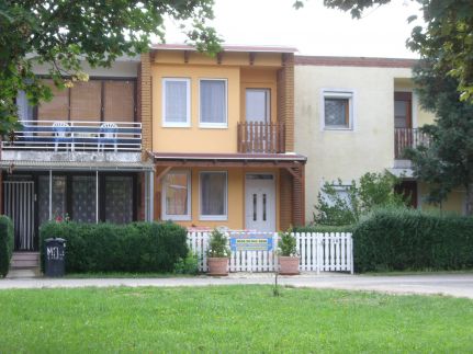 Marina Apartman