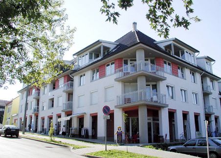 Azur & Smaragd Apartmanház4