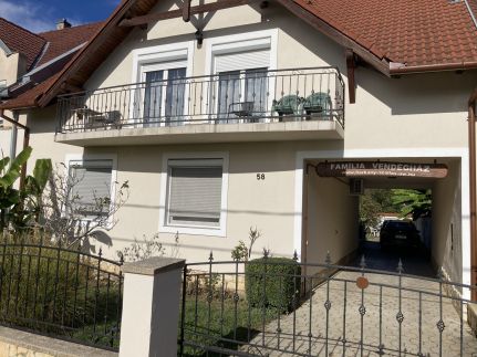 Família Vendégház56