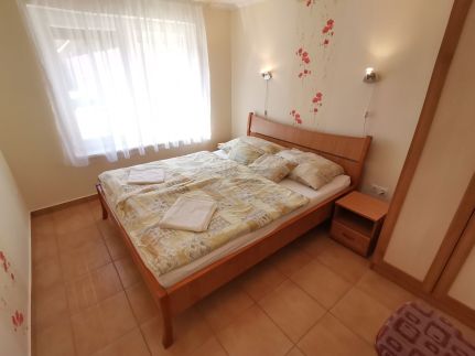 Hello Apartman12