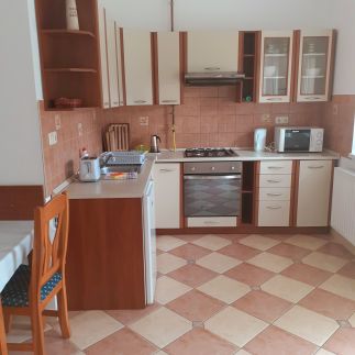 Petra Apartmanház156