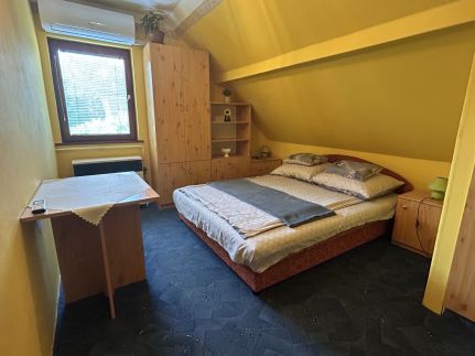 Cseresznye Apartman9