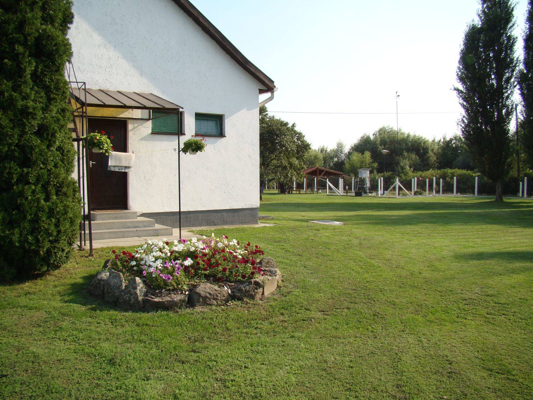 Valika Vendégház – Sarud