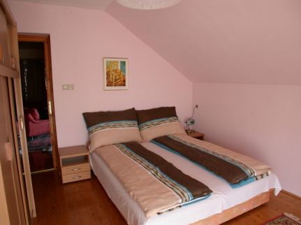 Újépítésű Emeleti Apartman9