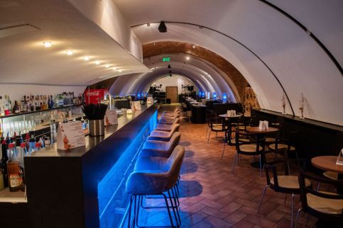 CE Plaza Hotel142