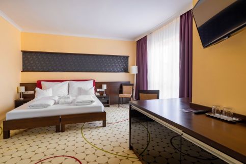 Aurora Hotel79