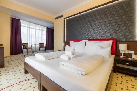 Aurora Hotel92