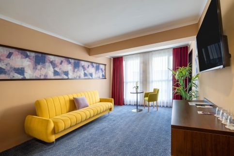 Aurora Hotel101