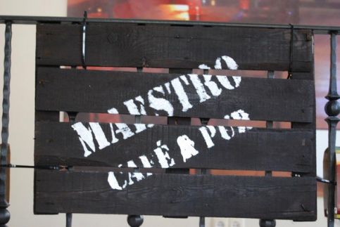 Maestro Café & Pub