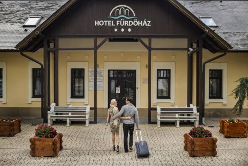 Hotel Fürdőház