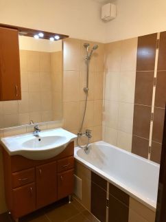 Veritas Apartmanház2