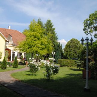 Villa Hedi Panzió23