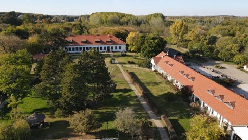 Sarlóspuszta Club Hotel – Tatárszentgyörgy fotó 16