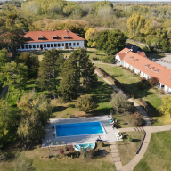 Sarlóspuszta Club Hotel – Tatárszentgyörgy