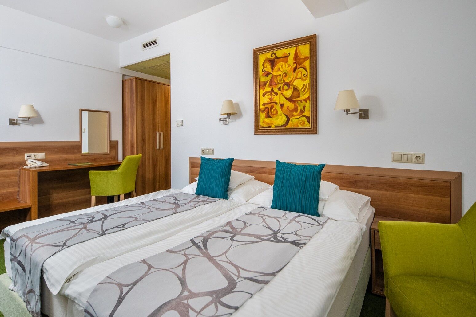 Hotel Kiss – Tata fotó 7