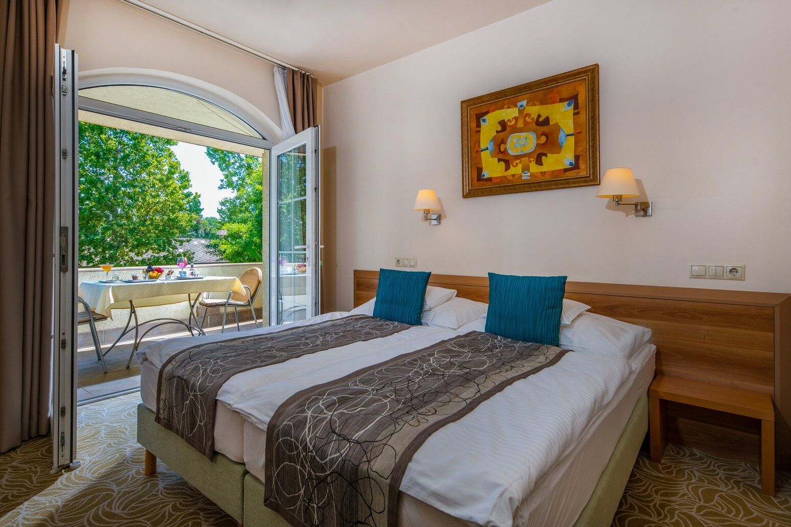 Hotel Kiss – Tata fotó 9