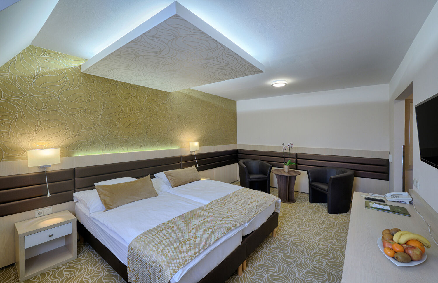 Hotel Kiss – Tata fotó 11