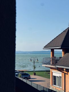 Hullám Apartmanház8