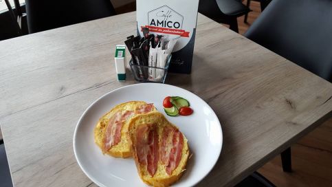 Caffe Amico18