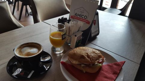 Caffe Amico29