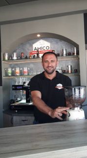 Caffe Amico5