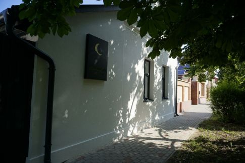 Holdfény Apartman
