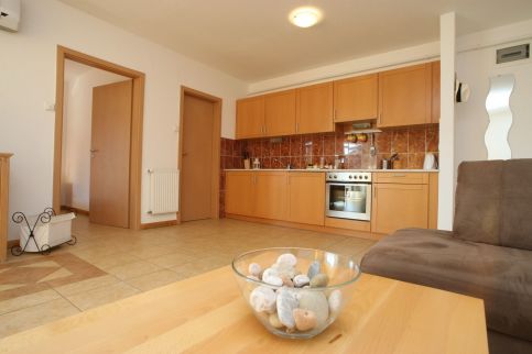 Tilcsy Apartman2