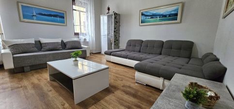 Művész Apartman114