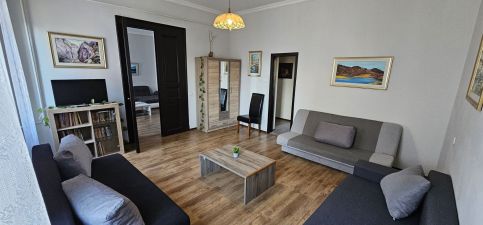 Művész Apartman122