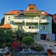 Guszti Villa