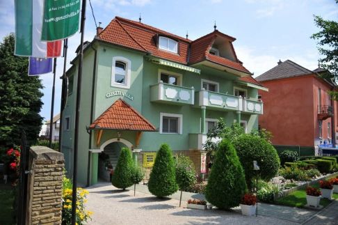 Guszti Villa