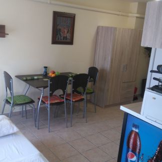 Center Point Apartman2