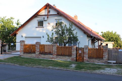 Gesztenye Apartman9