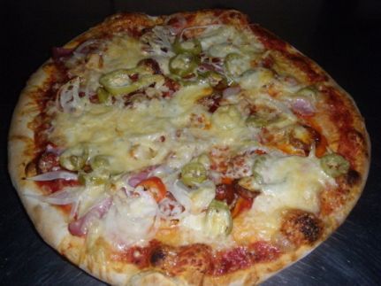 Karaván Pizza Eger3