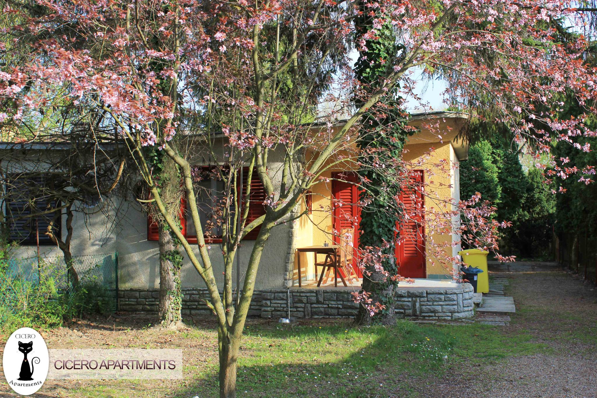 Cicero Apartments Villa Nero – Balatonszemes