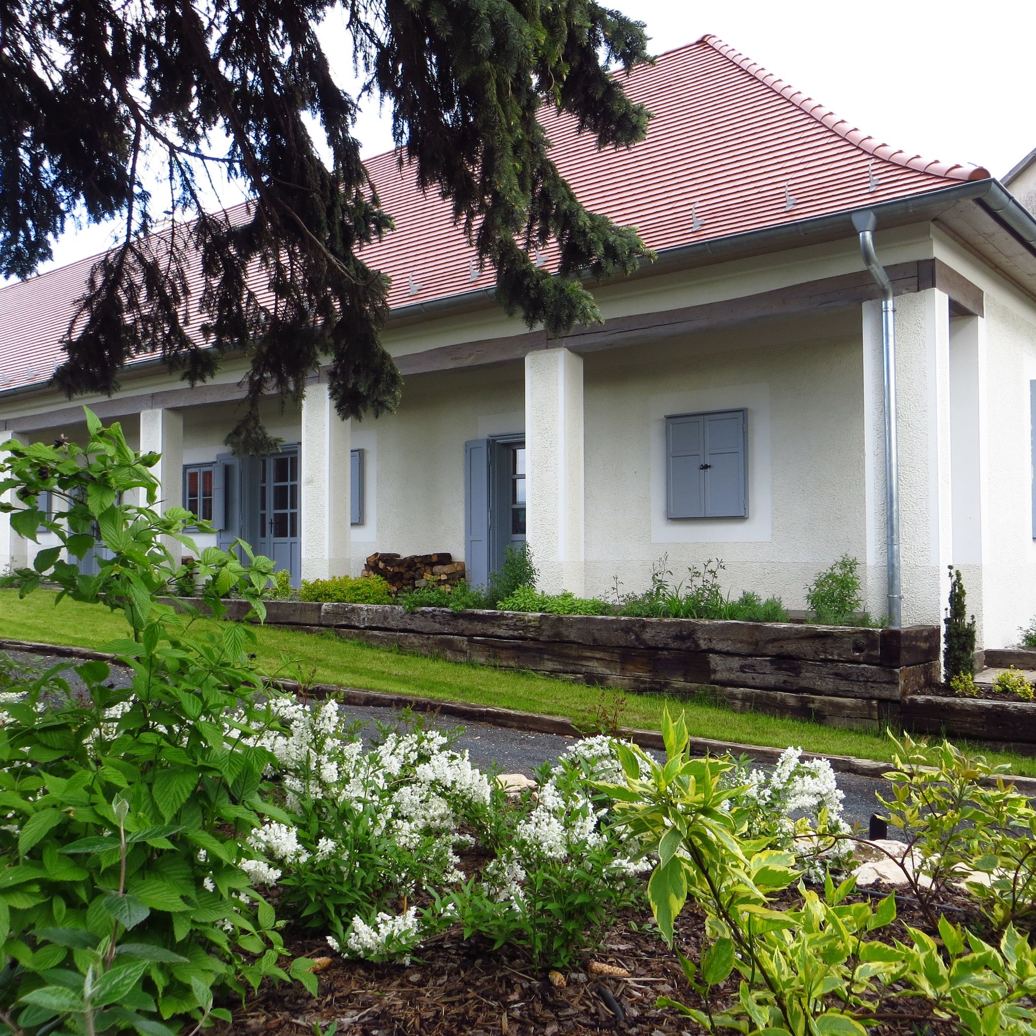 Bagolyvár Fogadó – Zirc