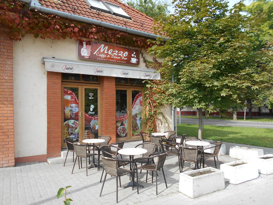 Mezzo Caffe Döner Bar Baja – Baja fotó 3