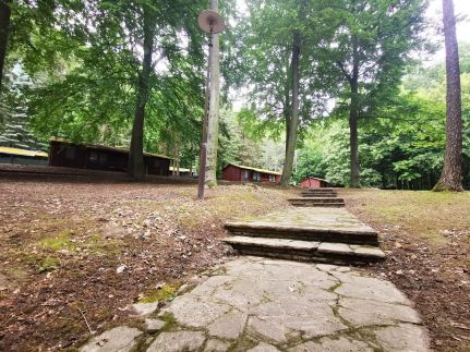 Déjá Vu Garden Faház