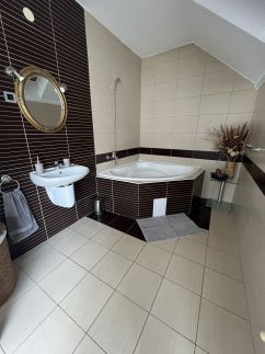 Korona Apartman10