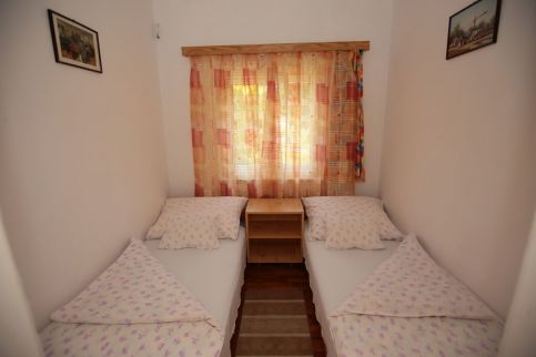 Lonci Apartman10