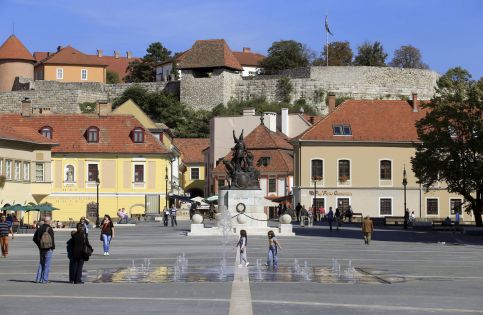 De Lux Apartmanház3